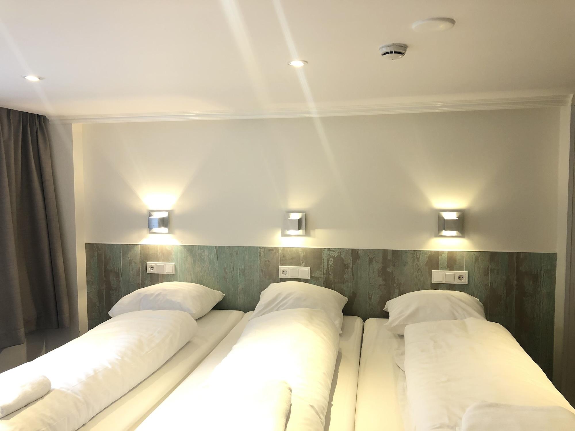 Hotel Damrak Inn Амстердам Екстериор снимка