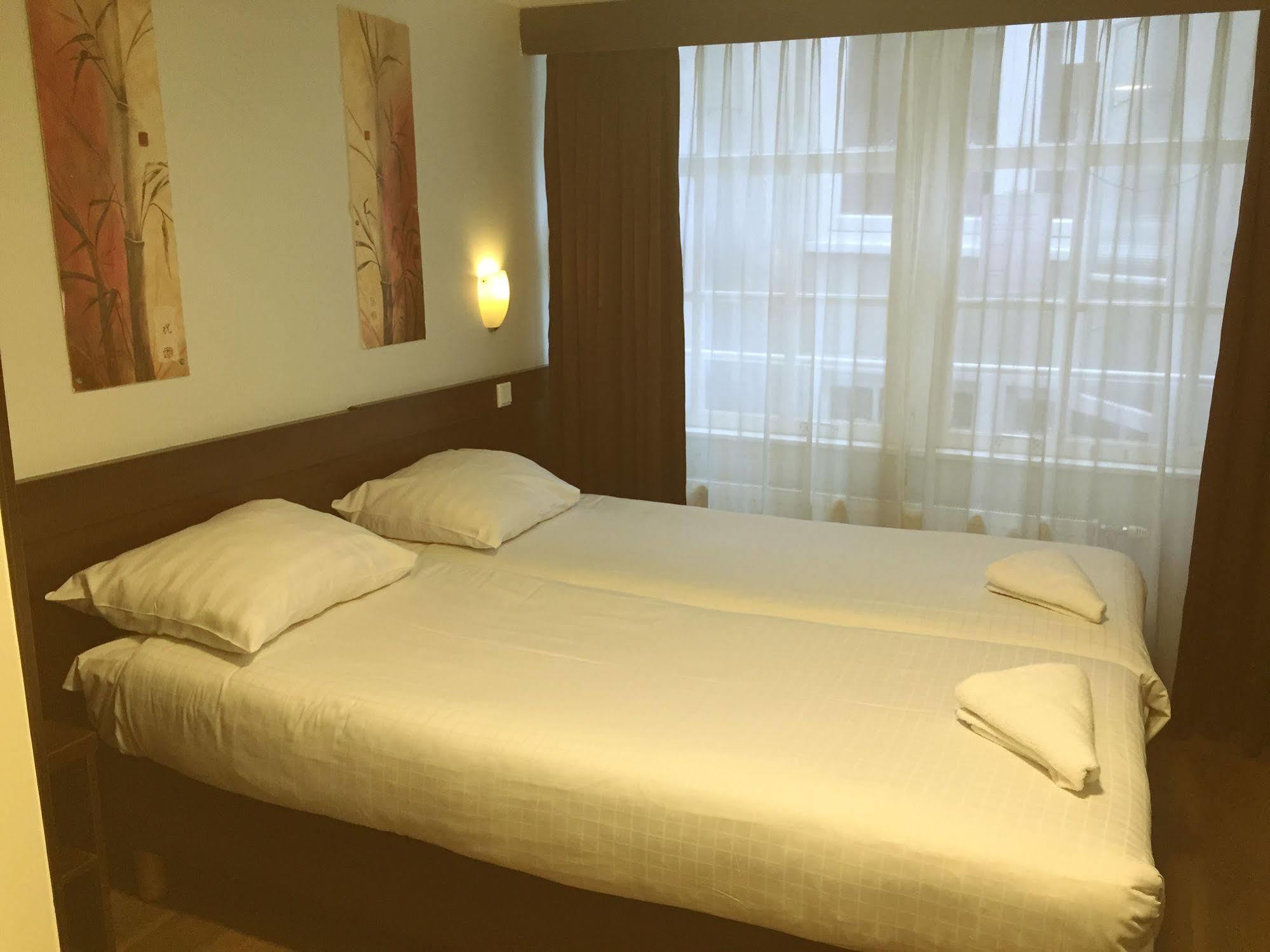Hotel Damrak Inn Амстердам Екстериор снимка